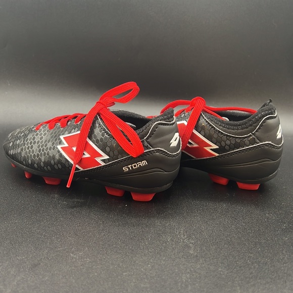 Black & Red Storm Size 13 T Kids Cleats - Picture 2 of 4